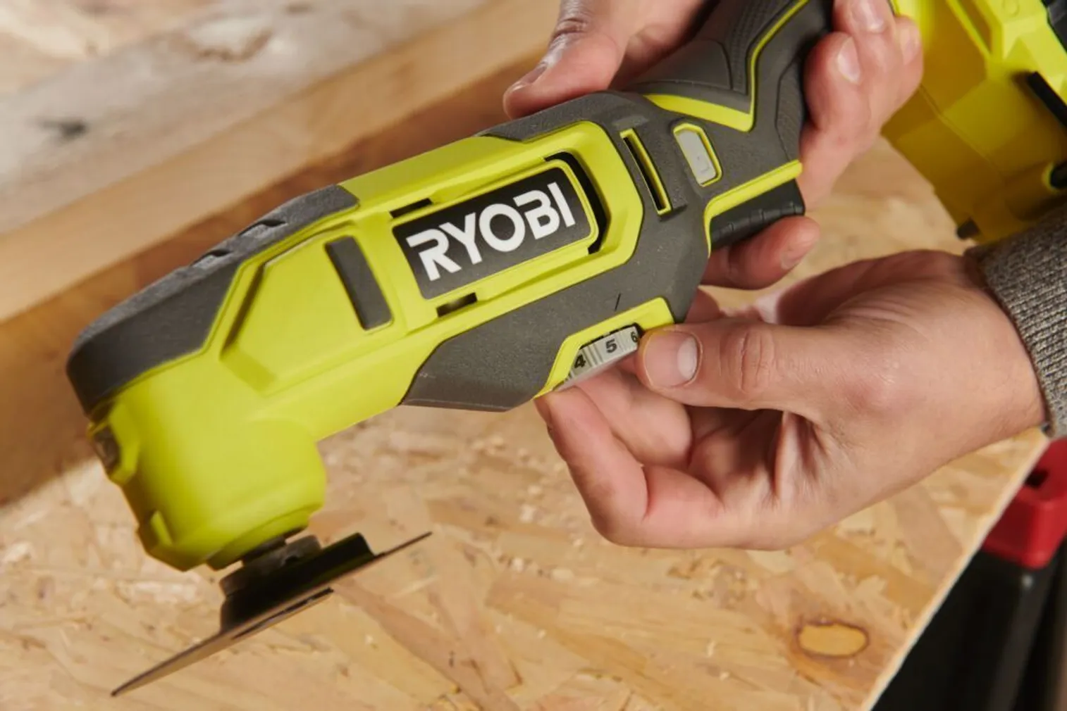 AKUUNIVERSAALTÖÖRIIST RYOBI RMT18-0 18V ONE+ 0–20 000 P/MIN